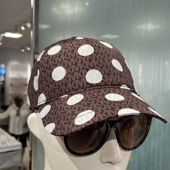 Michael Kors Women's Baseball Cap Hat Adjustable OS Chocolate BROWN DOTS
NWT - Picture 5 of 16